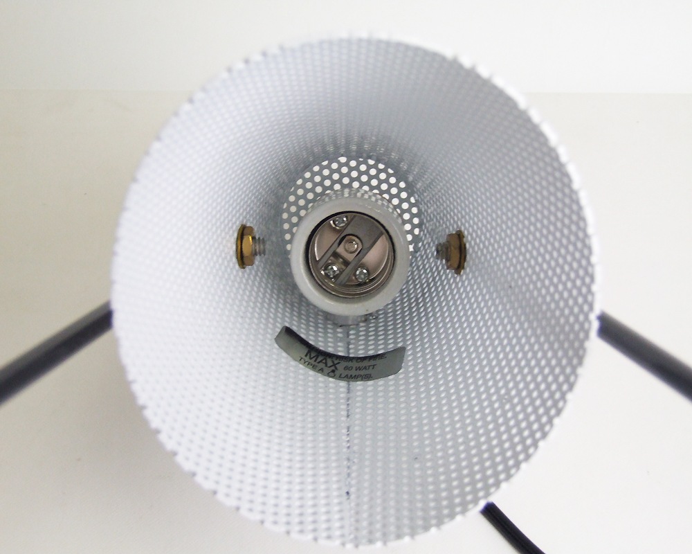 commune * Atelier de Troupe | V-LITE White V�饤�� �ۥ磻��