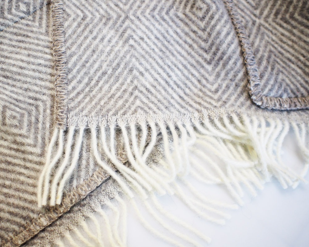 LAPUAN KANKURIT | MARIA Pocket Shawl ޥꥢ ݥåȥ硼