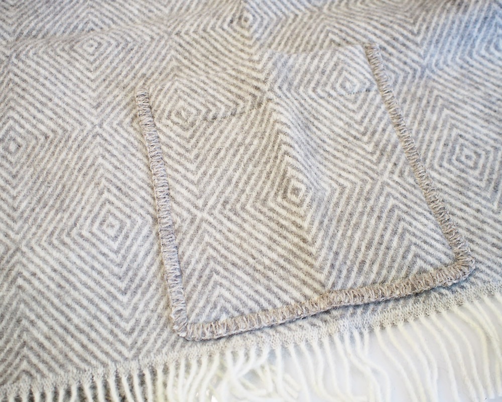 LAPUAN KANKURIT | MARIA Pocket Shawl ޥꥢ ݥåȥ硼