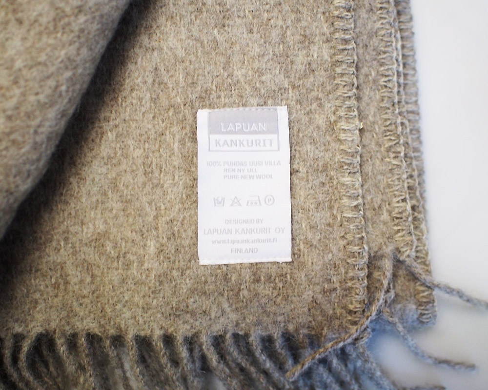 LAPUAN KANKURIT | UNI Pocket Shawl ���� �ݥ��åȥ��硼��