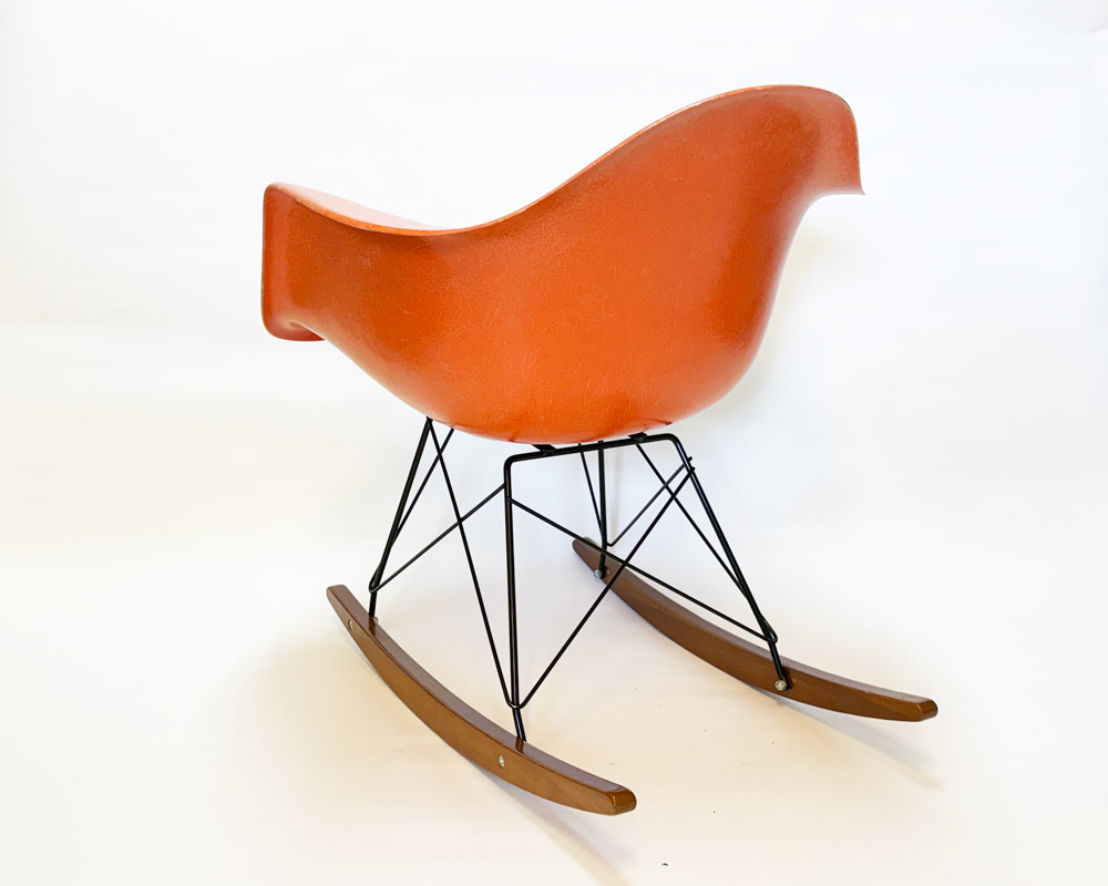 Herman Miller | Eames arm shell chair (orange) ॺॷ 