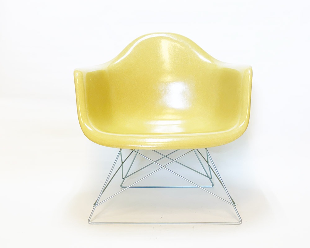 Herman Miller | Eames arm shell chair (mustard) ॺॷ ޥ