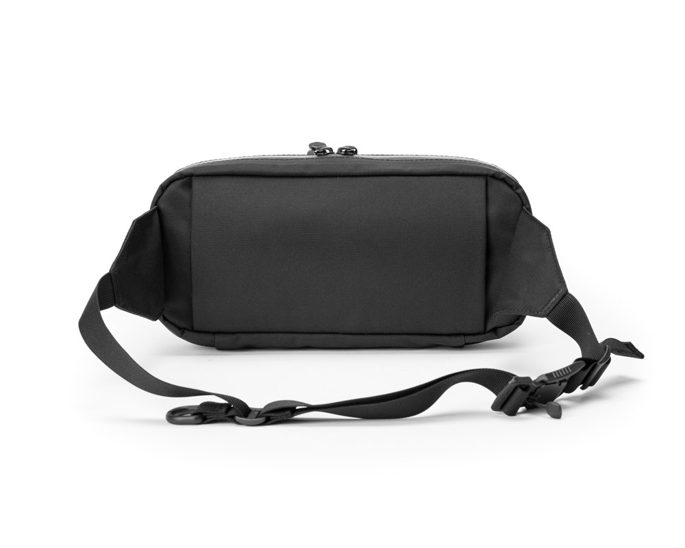 BLACK EMBER | TKS �֥�å�����С� �ƥ�����������/����󥰥Хå�