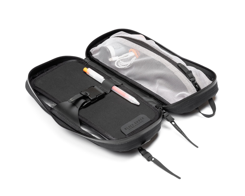 BLACK EMBER | TKS �֥�å�����С� �ƥ�����������/����󥰥Хå�