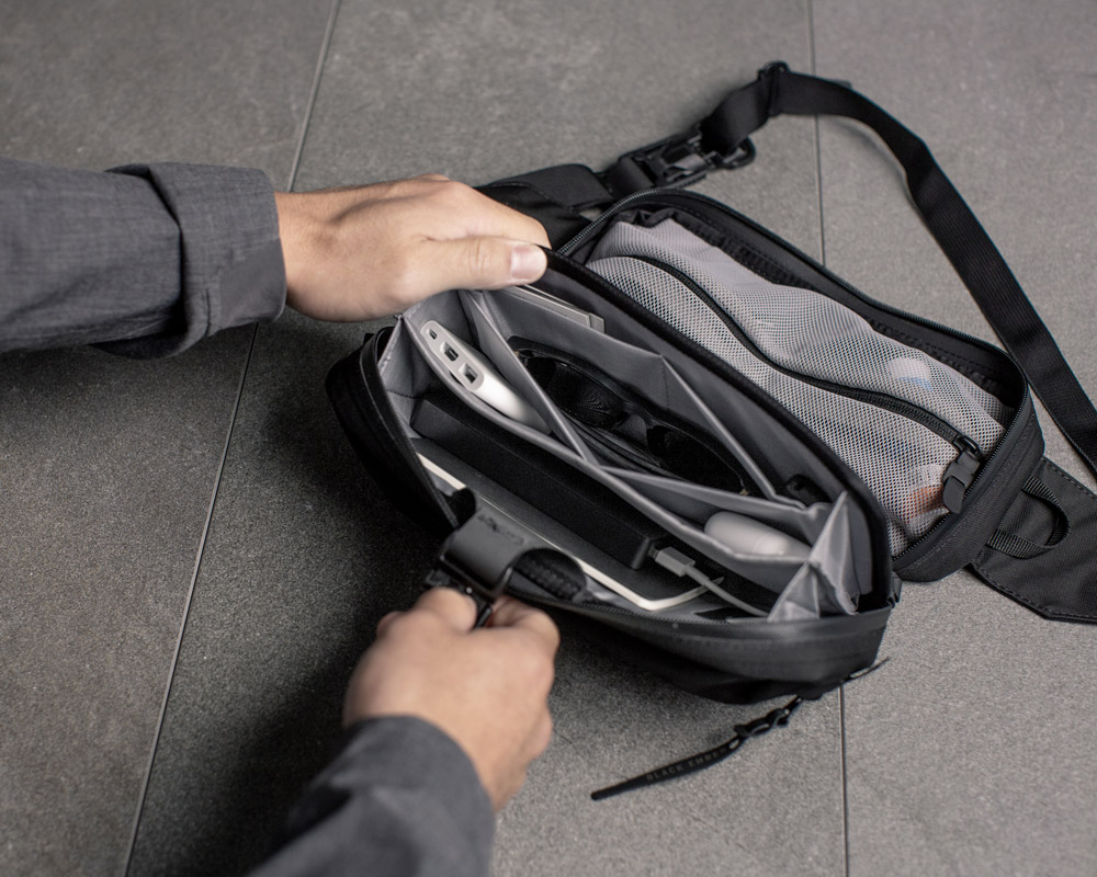 BLACK EMBER | TKS �֥�å�����С� �ƥ�����������/����󥰥Хå�