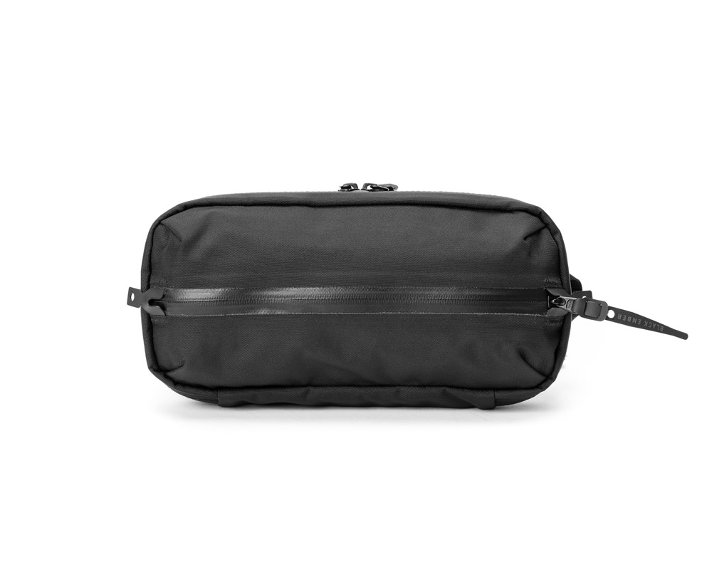 BLACK EMBER | TKS �֥�å�����С� �ƥ�����������/����󥰥Хå�