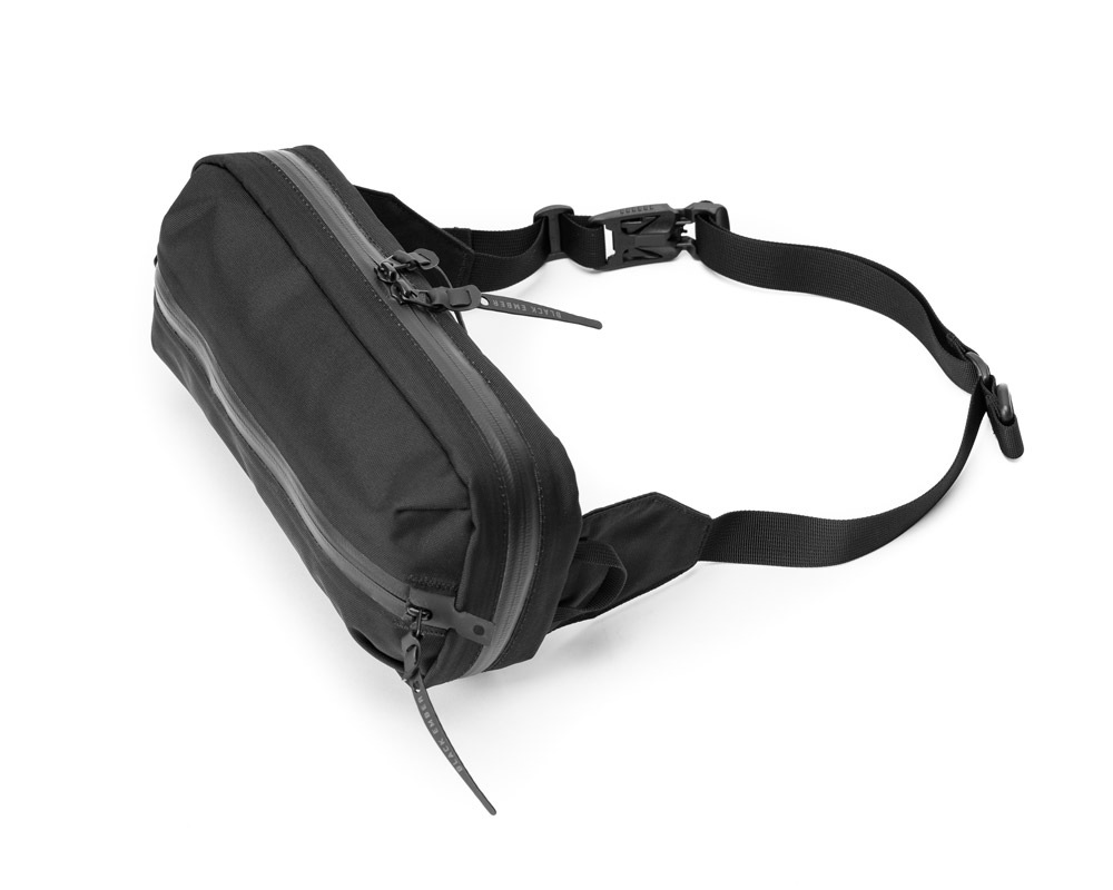 BLACK EMBER | TKS �֥�å�����С� �ƥ�����������/����󥰥Хå�