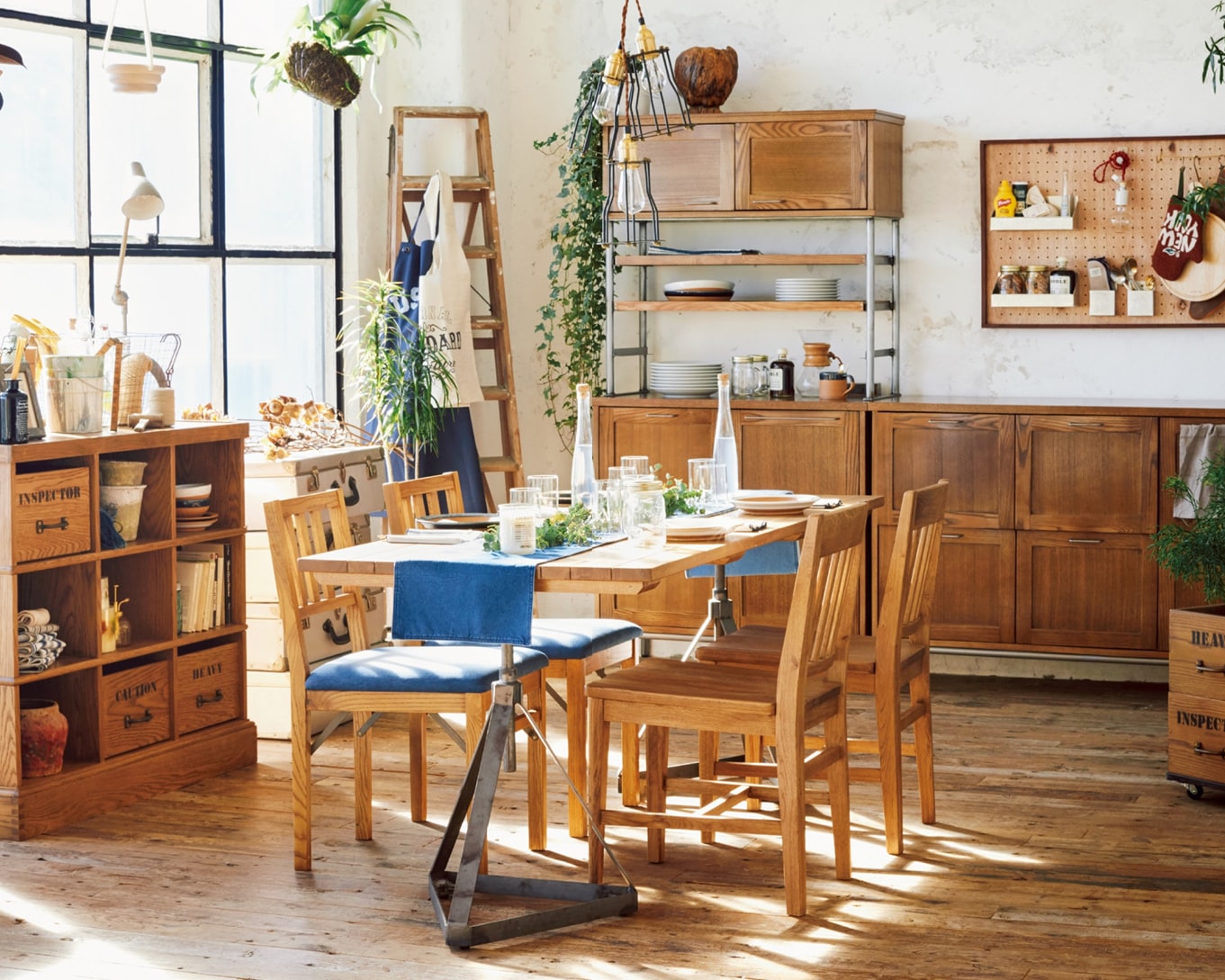 journal standard Furniture | HARLEM CHAIR DENIM �ϡ��������� �ǥ˥�