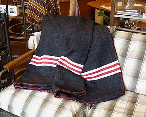 PUEBCO | Moving Blanket �ࡼ�ӥ󥰥֥�󥱥å�