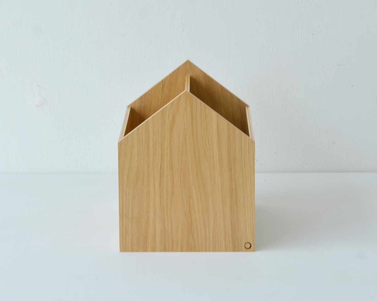 Landscape Products | ��ouse Book Stand  �ϥ����֥å��������