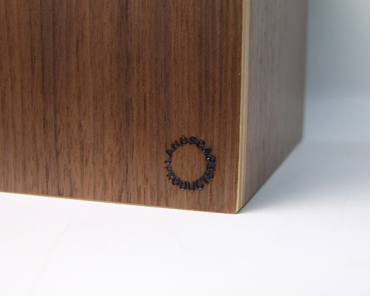 Landscape Products | ��ouse Book Stand  �ϥ����֥å��������