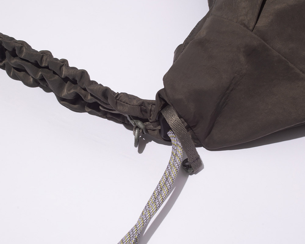 F/CE. | TEXTURED TWILL BODY BAG [2color] ���ե������� �ƥ������㡼�� �ĥ��� �ܥǥ��Хå�