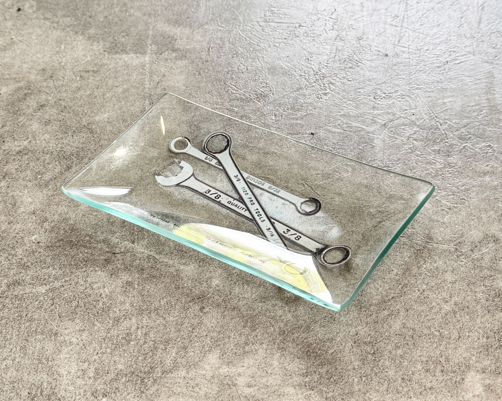PUEBCO | PRINTED GLASS TRAY "Tool" �ץ��ƥå� ���饹�ȥ쥤 �ġ���