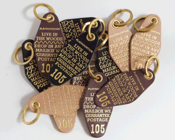 Landscape Products | ��Live In The Woods�� Key Holder �쥶�������ۥ����