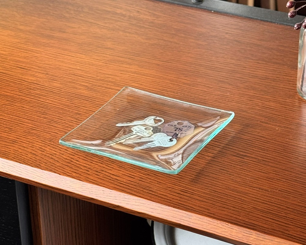 PUEBCO | PRINTED GLASS TRAY "Key" �ץ��ƥå� ���饹�ȥ쥤 ����/��