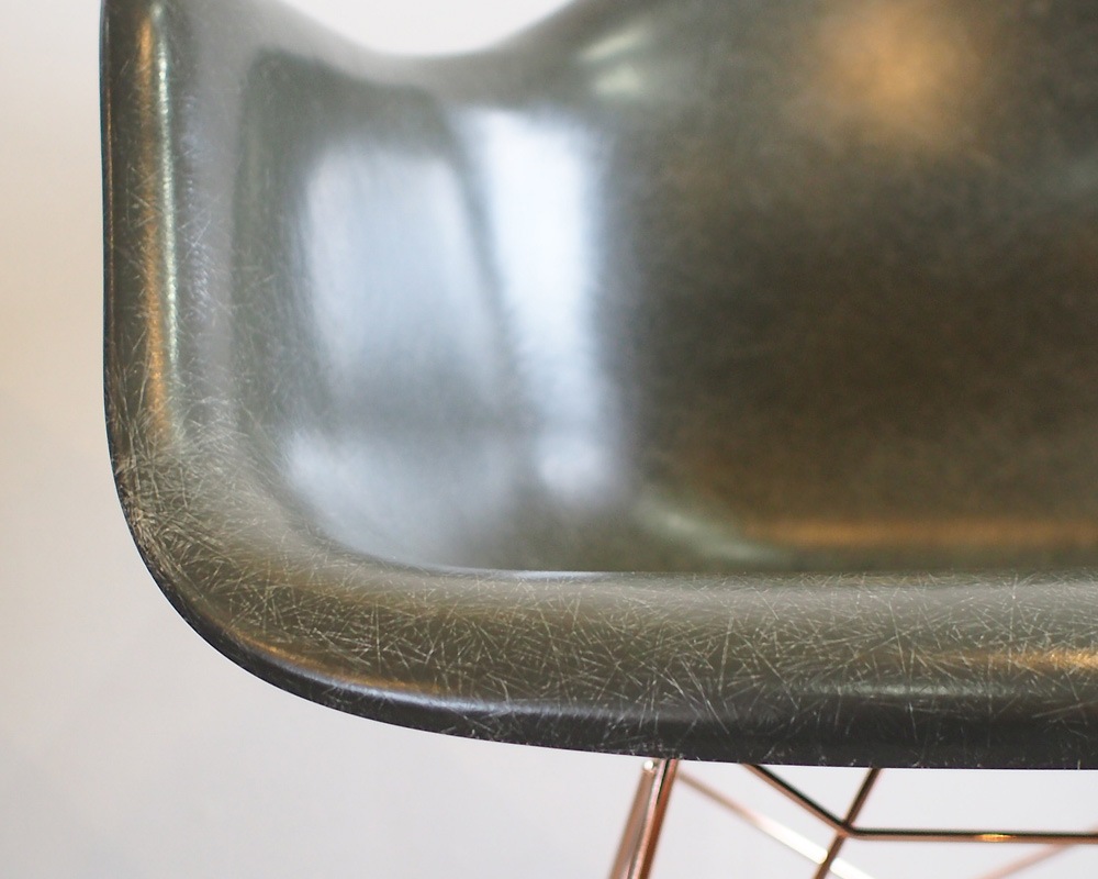 STUSSY Livin' General Store | GS Fiberglass Arm Shell Rocker Chair by Modernica Elephant  GS�ե����С����饹�����ॷ������å��������� ����˥���