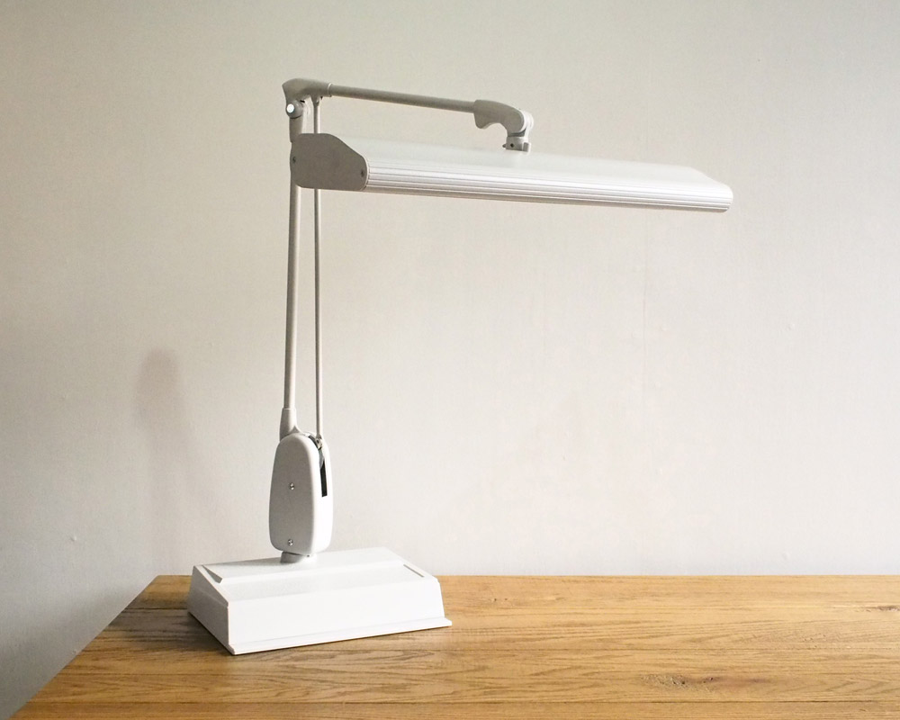 DAZOR | 2324 Desk Light 2324ǥ饤
