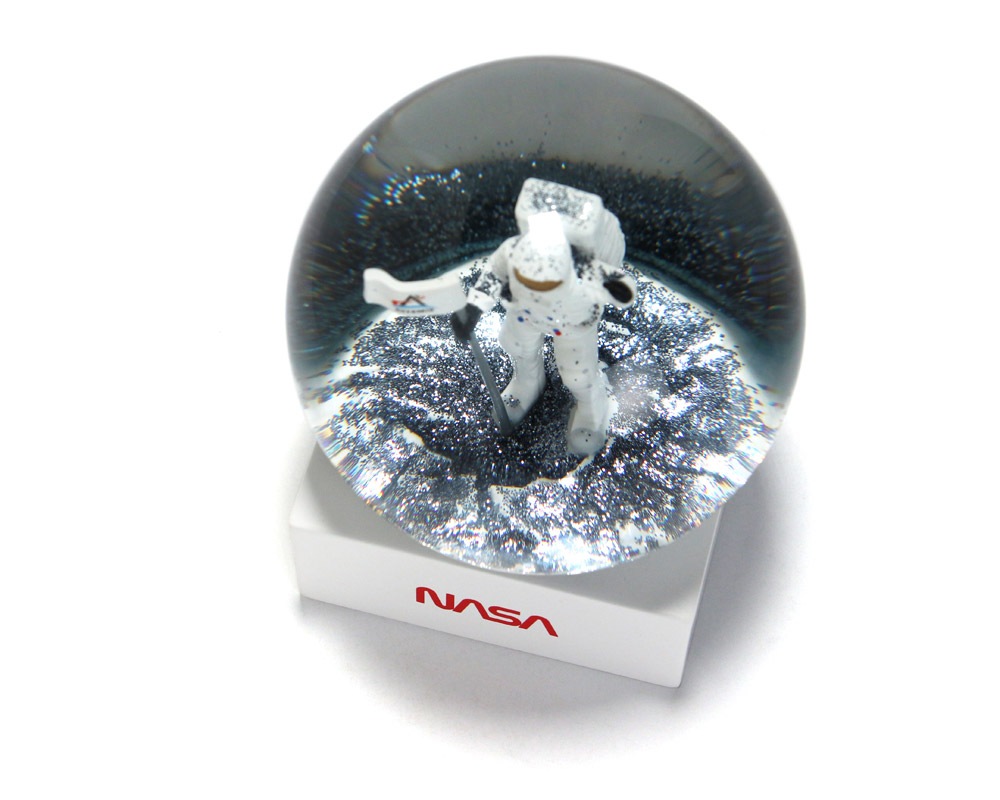 DETAIL | NASA Snow Globe �ʥ� ���Ρ� ��������