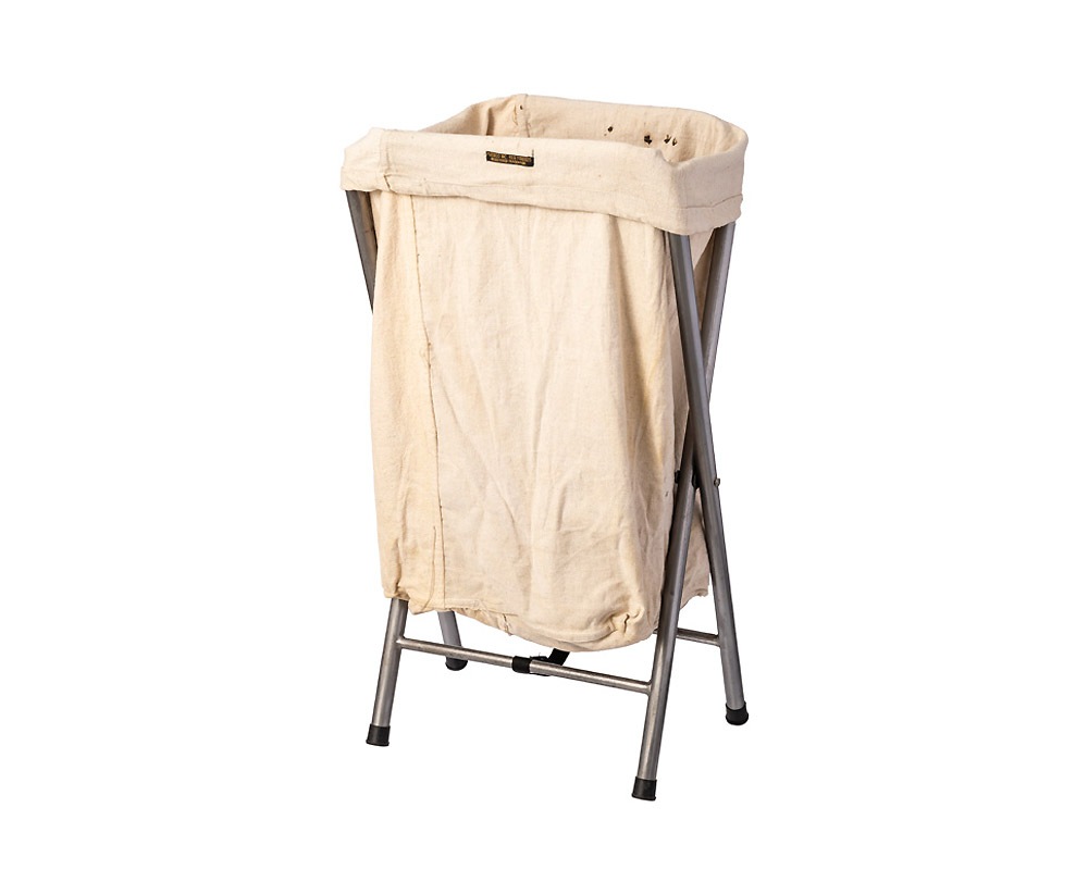 PUEBCO | VINTAGE FOLDING LAUNDRY HAMPER ������ơ����ե�����ǥ��󥰥��ɥ꡼�ϥ�ѡ�
