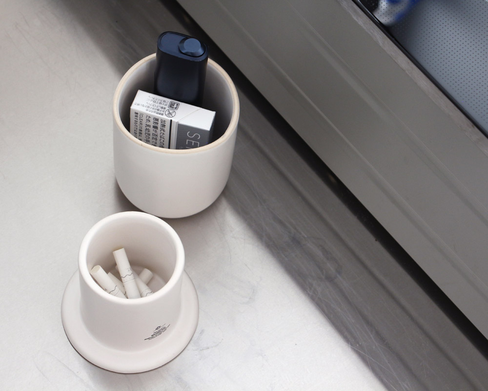 ANAheim | Porcelain Ash-Pot "Ivory" / ���ʥϥ��� �ݡ������ ���å���ݥå� | �Żҥ��Х��ѳ���