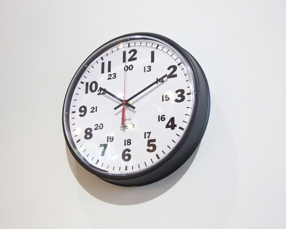 フランクリン｜OUTLET Franklin Instrument Company 12” 12/24 Hour Wall Clock