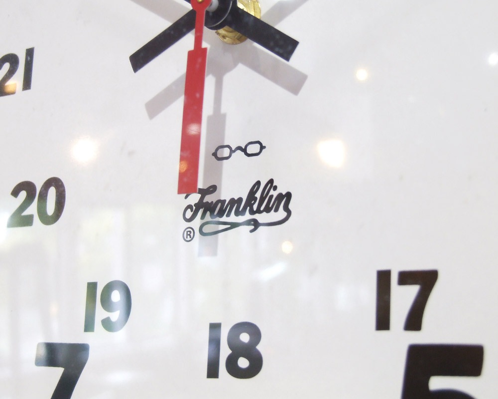 フランクリン｜OUTLET Franklin Instrument Company 12” 12/24 Hour Wall Clock