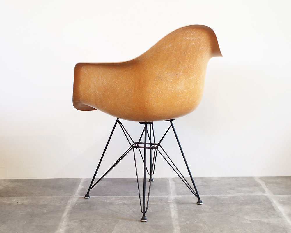 Herman Miller | Eames arm shell chair 2nd Eiffel (salmon) ॺॷ  åե 