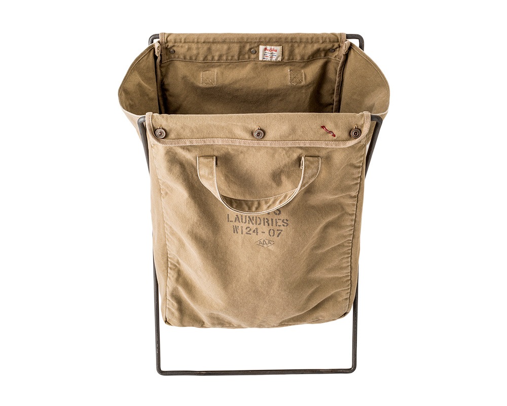 BasShu | Laundry Bag with Iron Frame Beige ���ɥ꡼�Хå� �ե졼���� �١�����