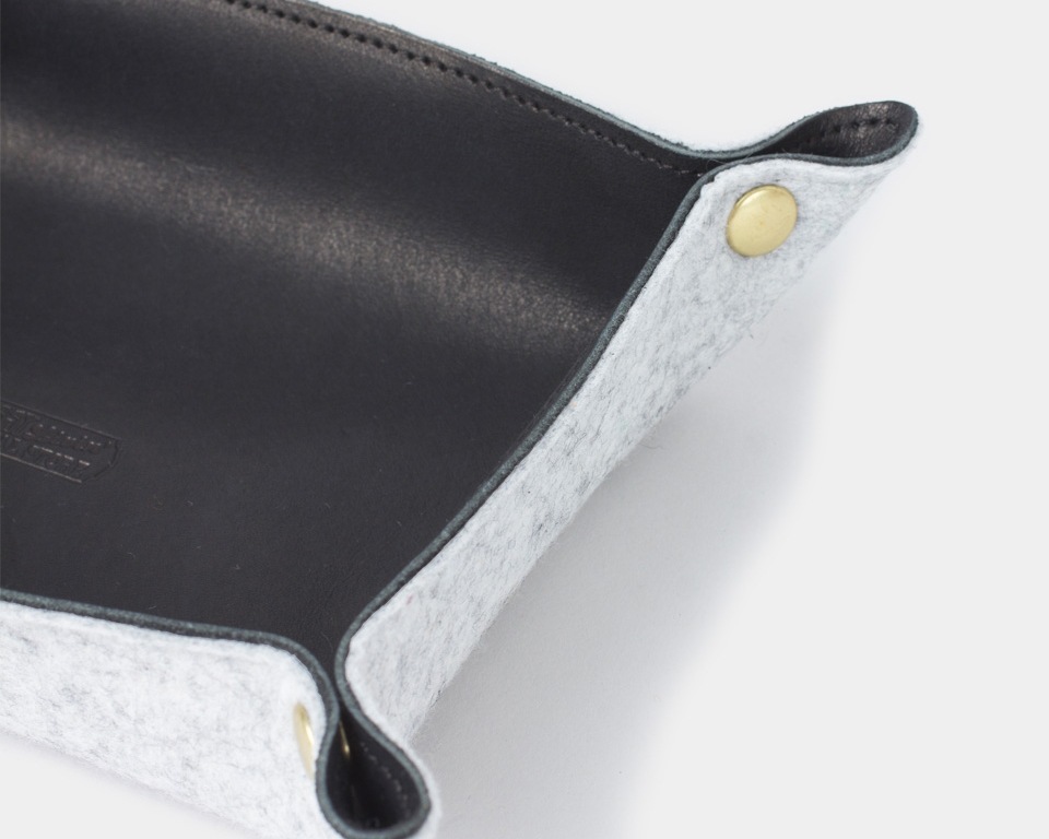 STUSSY Livin' General Store | GS Leather �� Felt Travel Tray �쥶�����ե���ȥȥ�٥�ȥ쥤