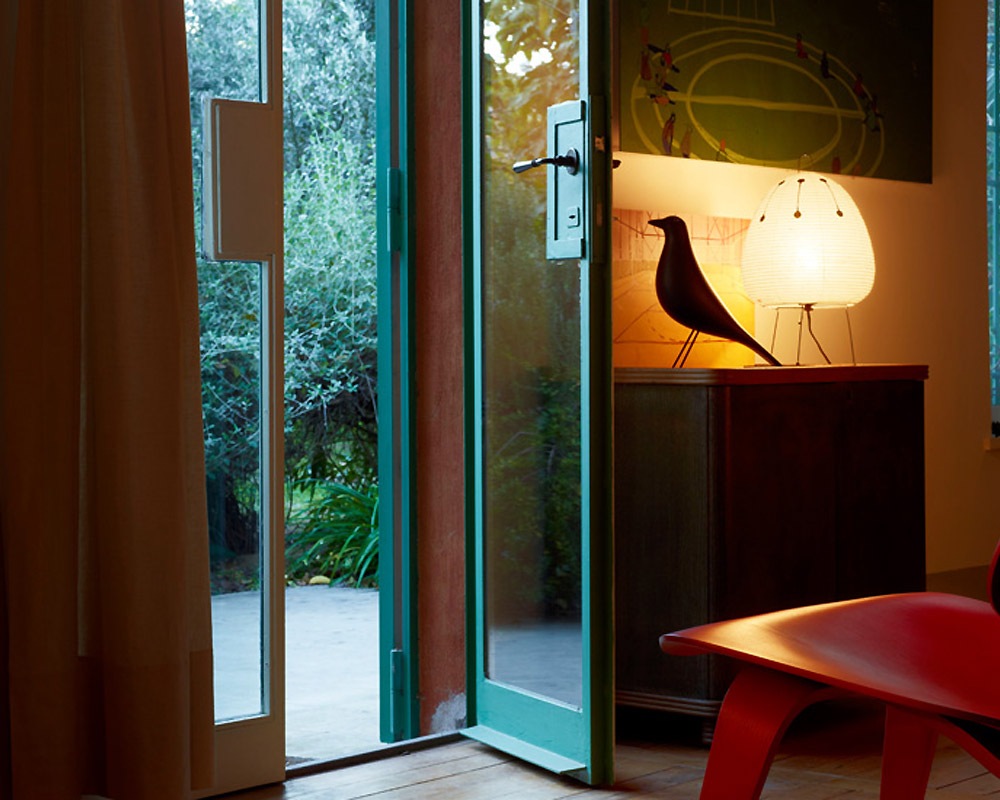 vitra | Eames House Bird �����ॺ�ϥ����С���