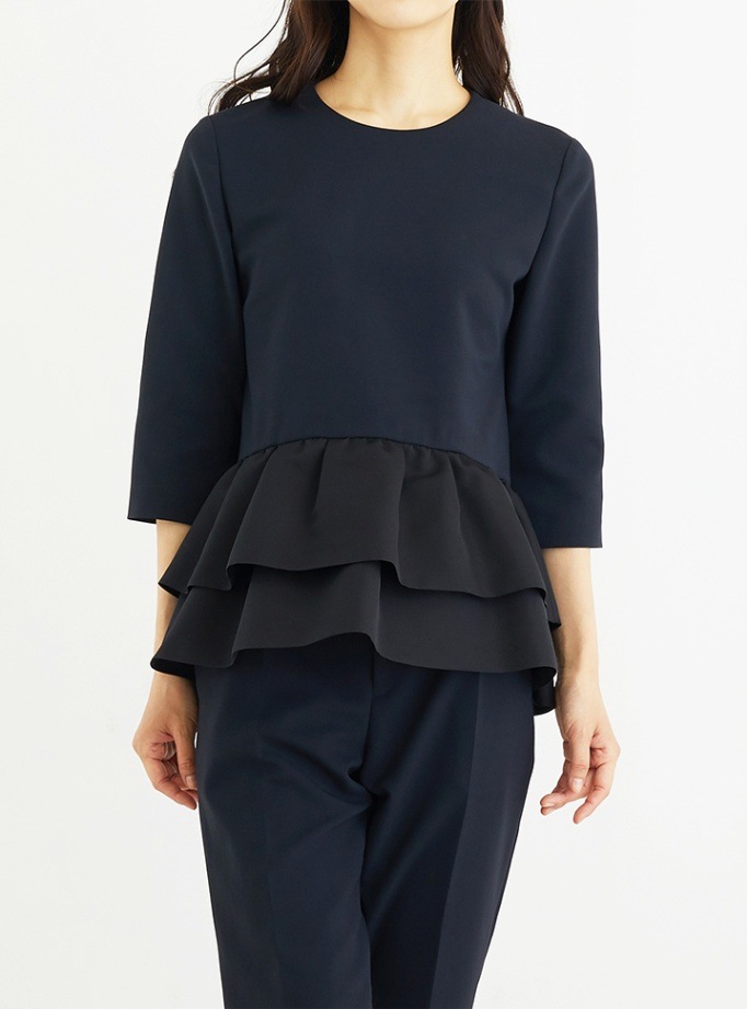 商品番号1106601]kokodeコラボ ネイビートップス(ぺプラム) |CARETTE