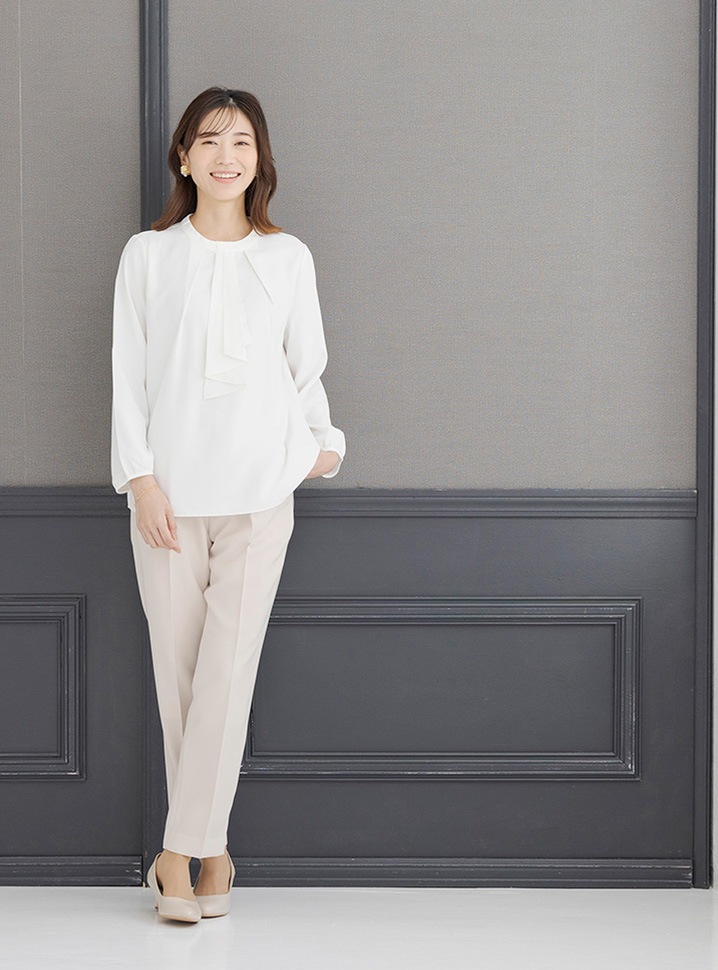 商品番号2006800]スカーフ風ボウタイブラウス |CARETTE 公式オンライン