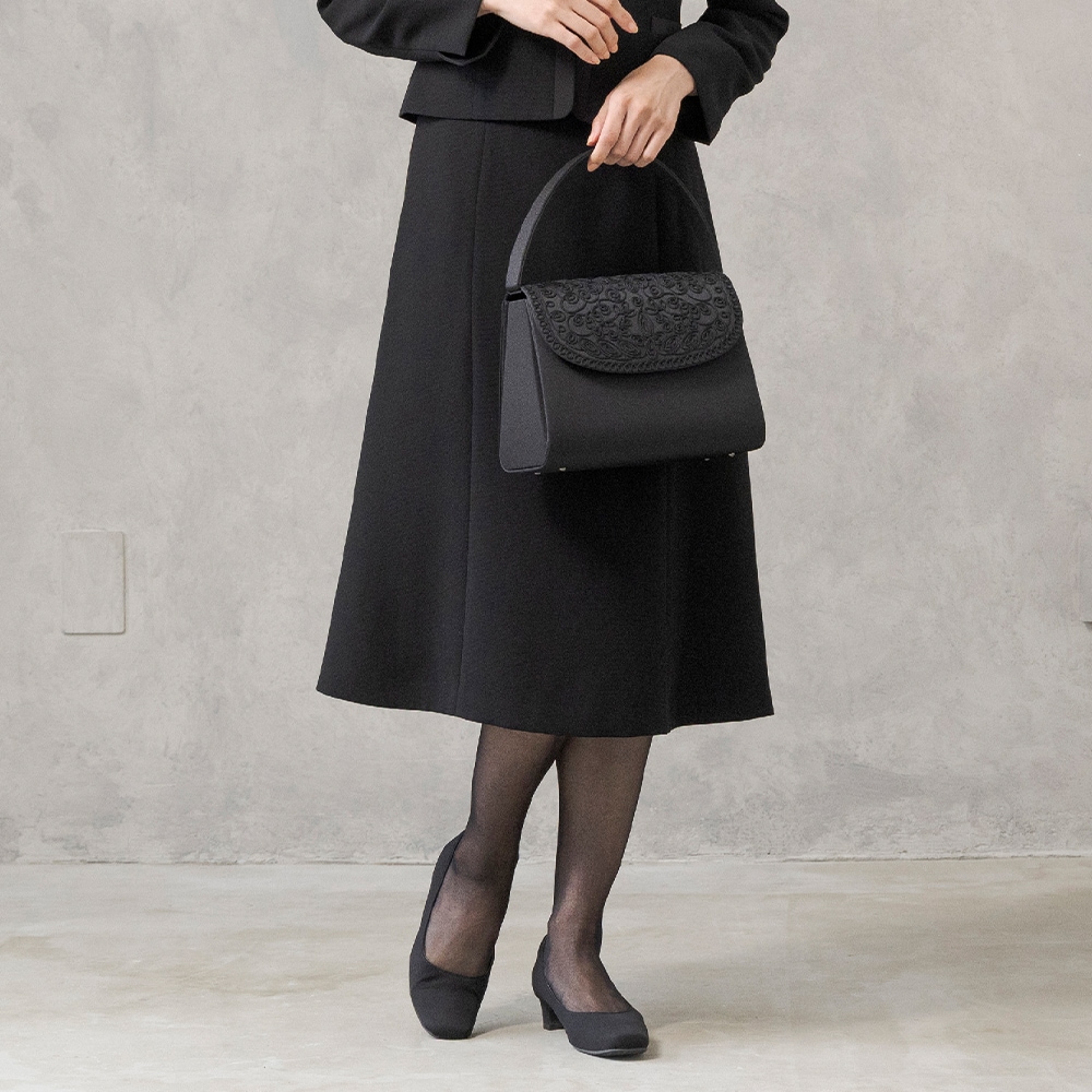 商品番号5220400］刺繍デザインのブラックフォーマルバッグ