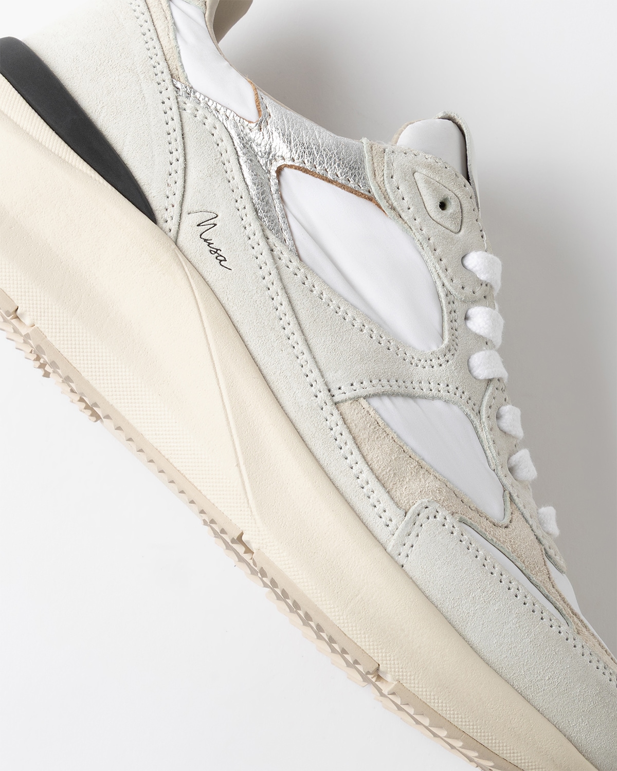 MUSA CLASSIC WHITE