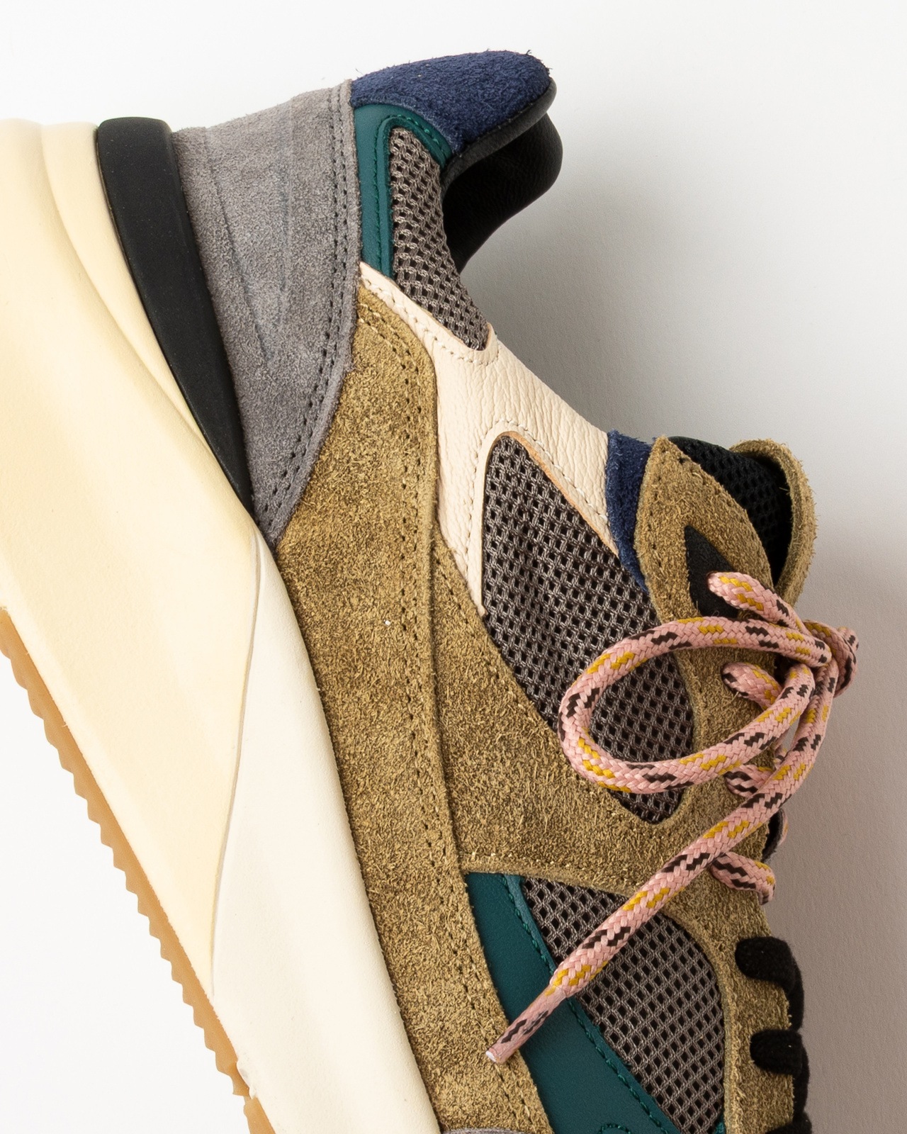 MAN FG20 COLORED MUD