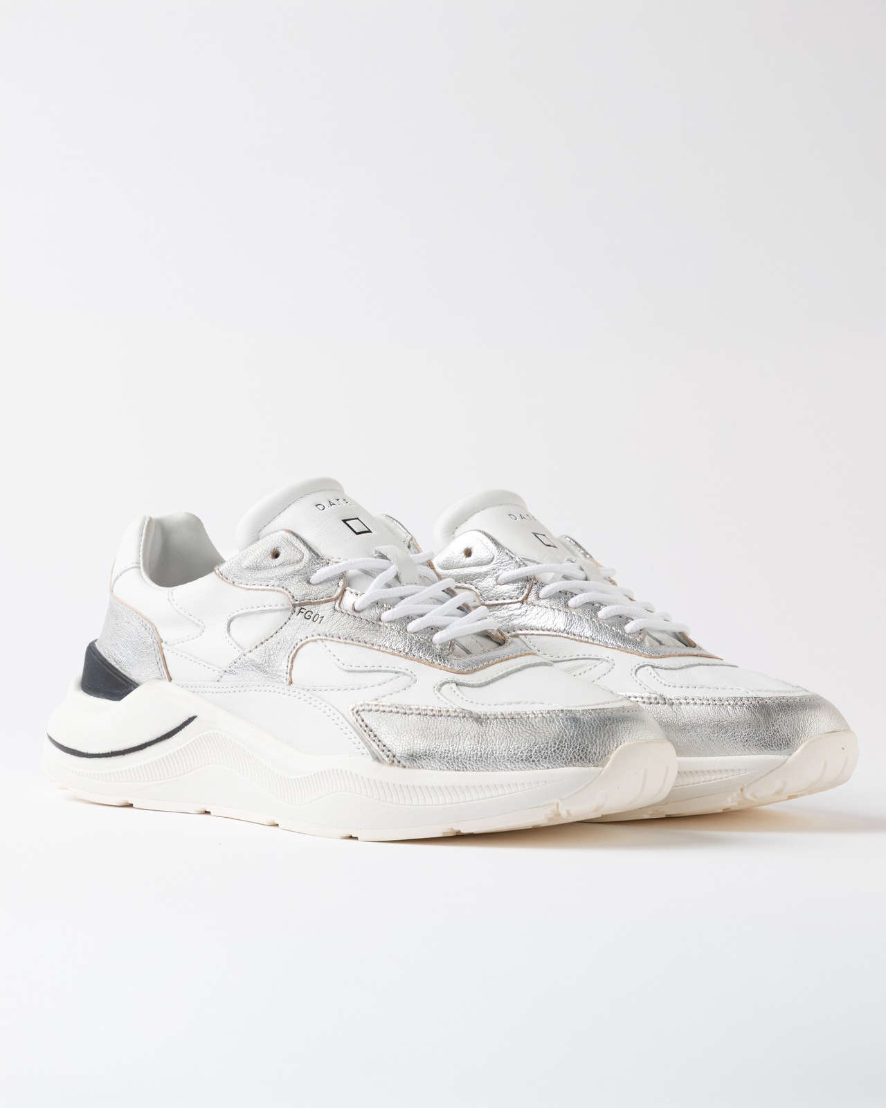 MAN FG LEATHER WHITE-SILVER