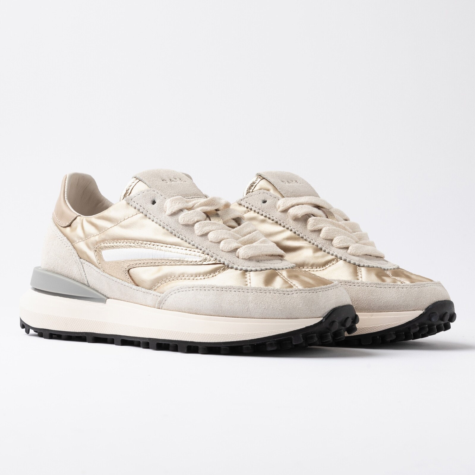 ATHLETA LAMINATED PLATINUM