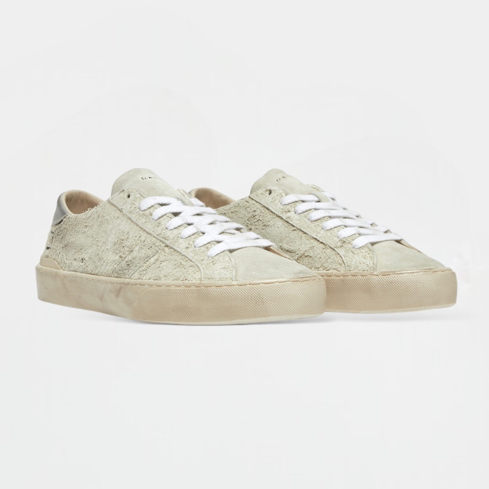 MAN HILL LOW USED HAIRY