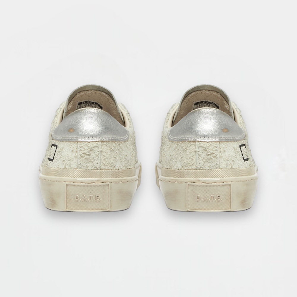 MAN HILL LOW USED HAIRY