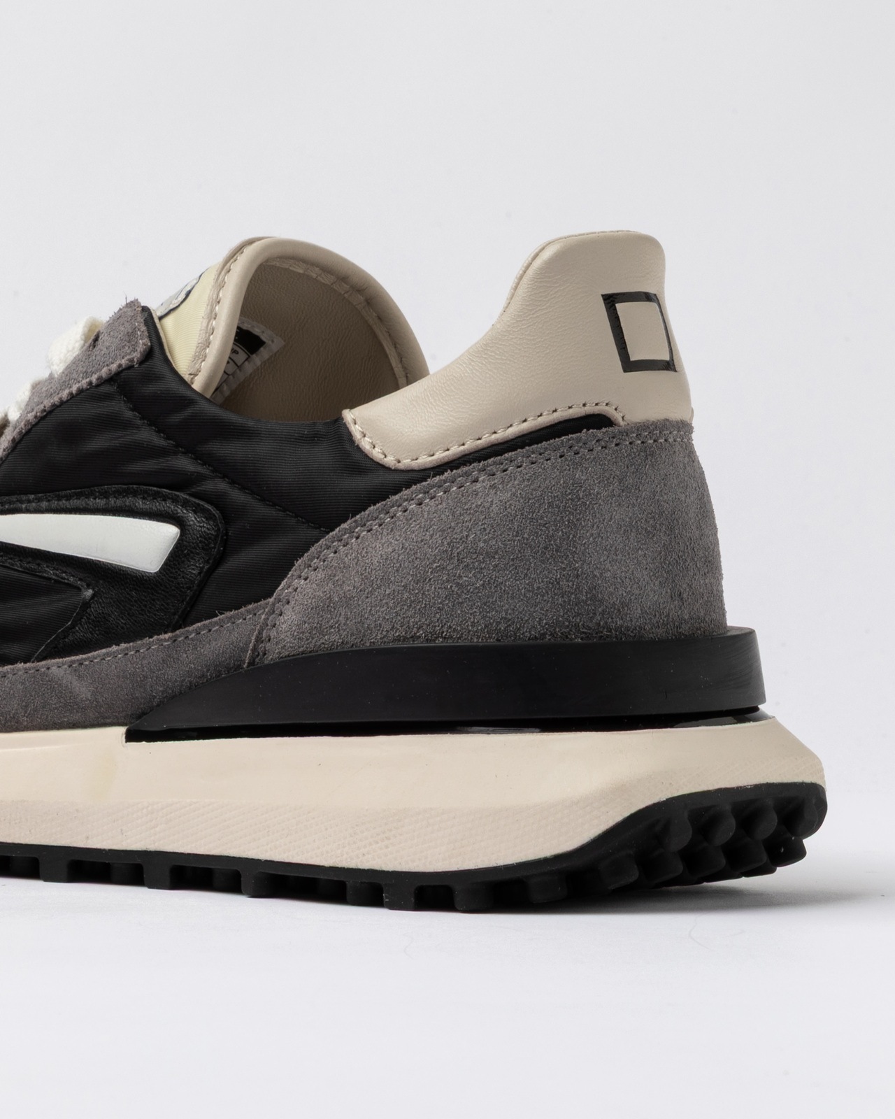 MAN ATHLETA NYLON BLACK-IVORY