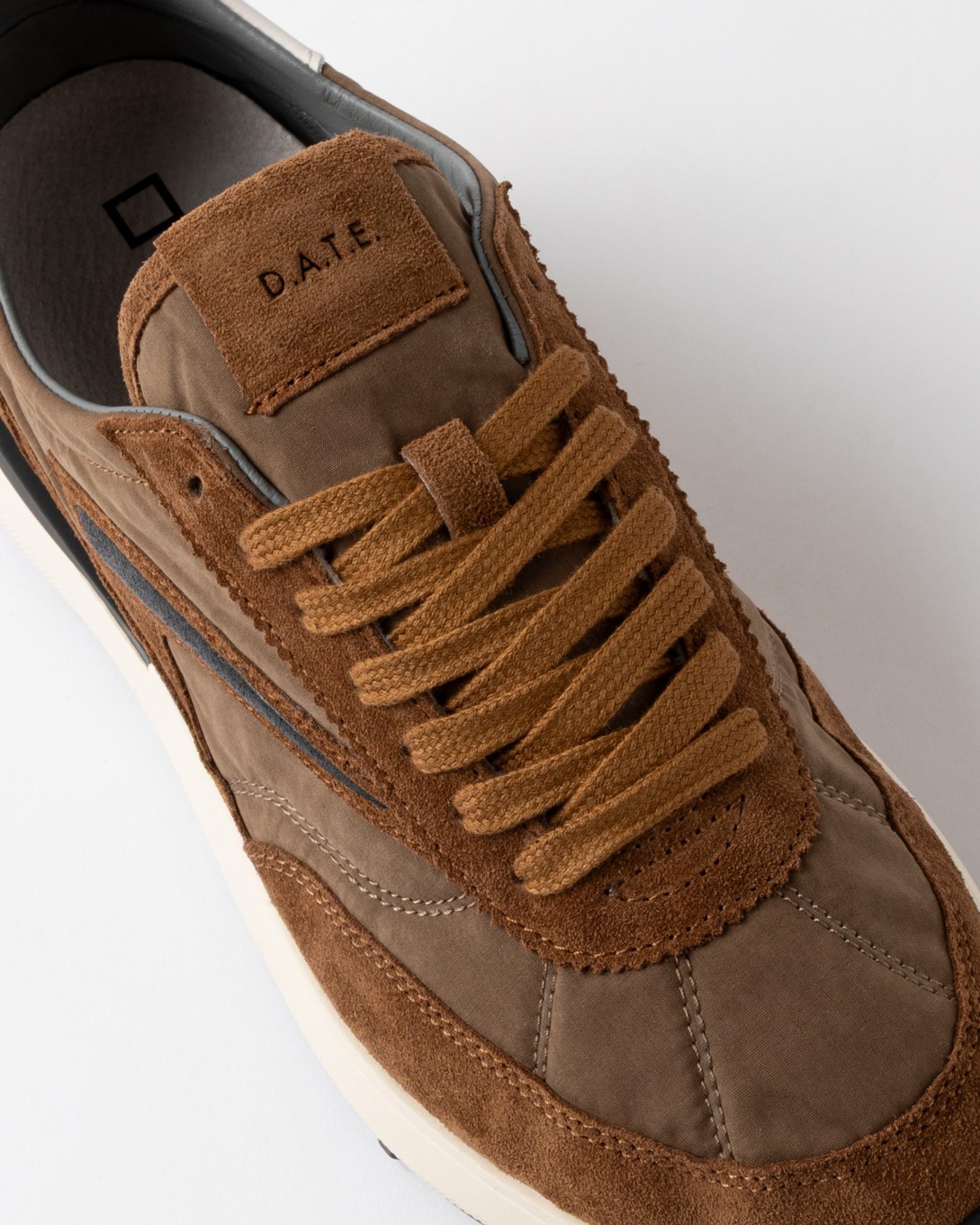 【日本限定】ATHLETA WAX CUOIO