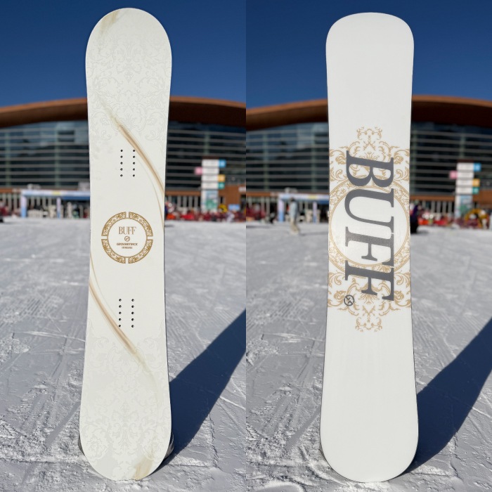 予約受付中】 26-27newモデル GT snowboards ジーティー BUFF 白バフ