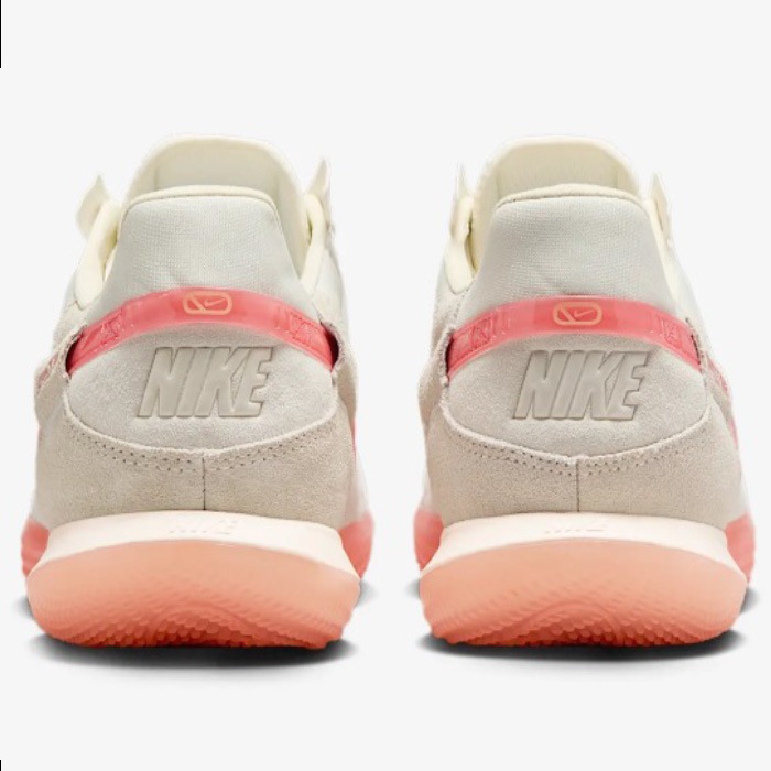 NIKE ナイキ インドアシューズ ストリートガト アイボリー
