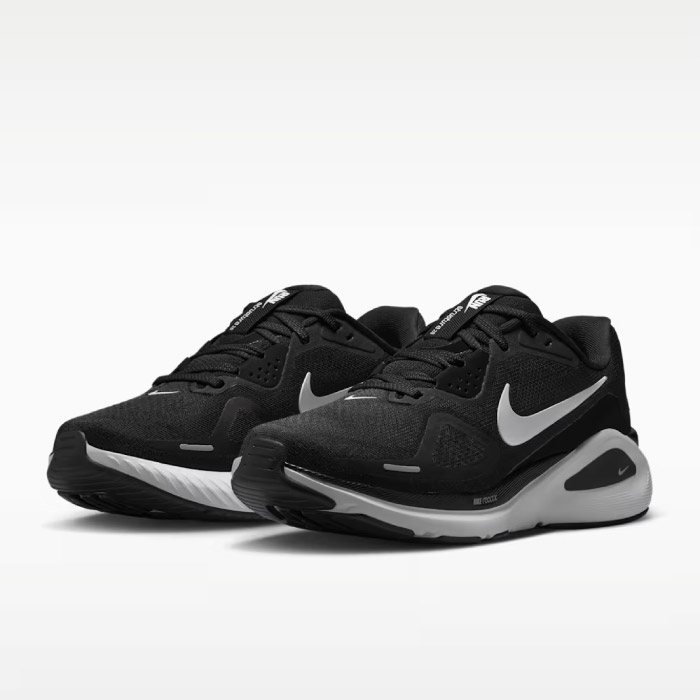 NIKE ナイキ ランニングシューズ レディース ストラクチャー 26