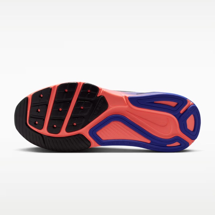 NIKEナイキ ランニングシューズ メンズ ストラクチャー 26 ホワイト