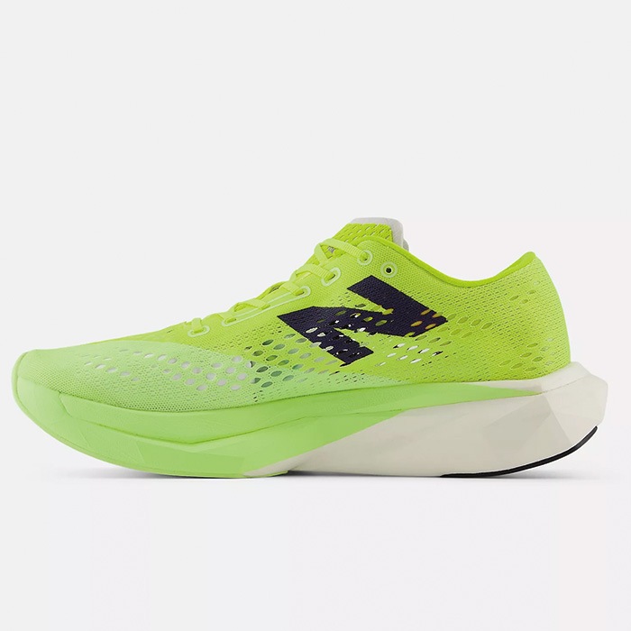 ねね１２個 NewBalance ニューバランス ランニングシューズ SuperComp Pacer v2