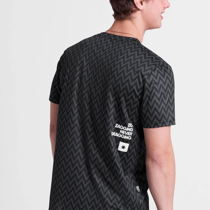 SAYSKY セイスカイ メンズ ランニングTシャツ Zig Zag Combat T-shirt
