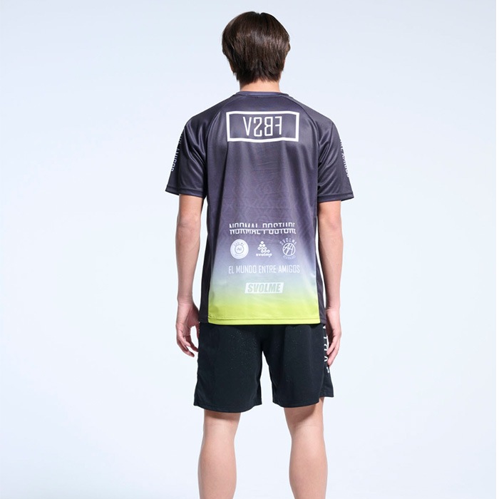 8SM2 svolme サッカー　半袖Tシャツ　ブラック　L 古着used 8SM2 svolme サッカー 半袖Tシャツ ブラック L 古着used スボルメ