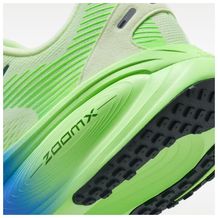 NIKE ナイキ 靴 ナイキ ボメロ 18 メンズロードランニングシューズ