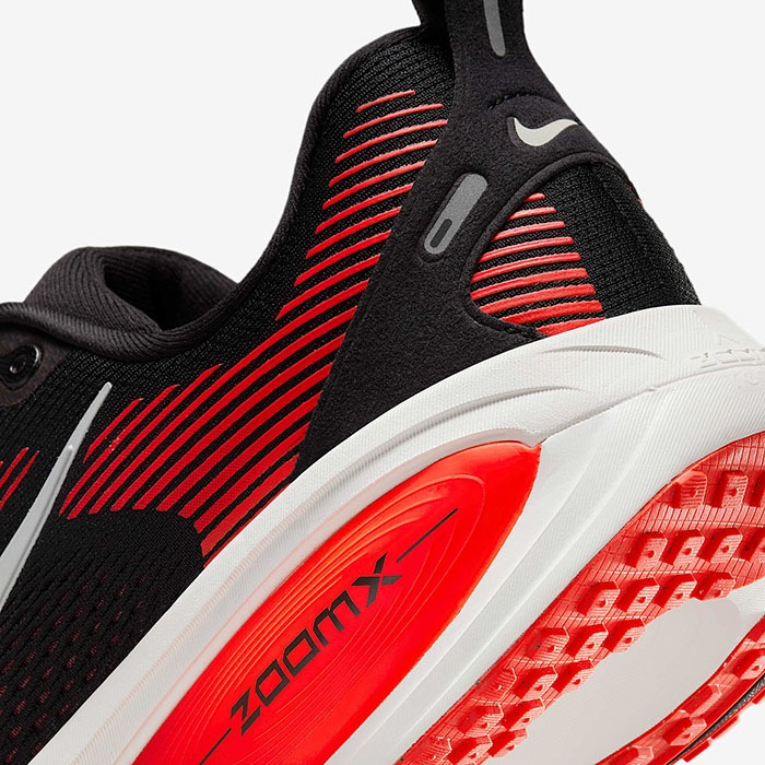 NIKE ナイキ ランニングシューズ ボメロ 18 メンズ ブラック/ブライト